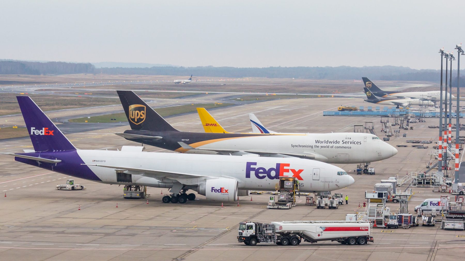 Fedex, Boeing 777F, N856FD and UPS, Boeing 747-400F, N574UP