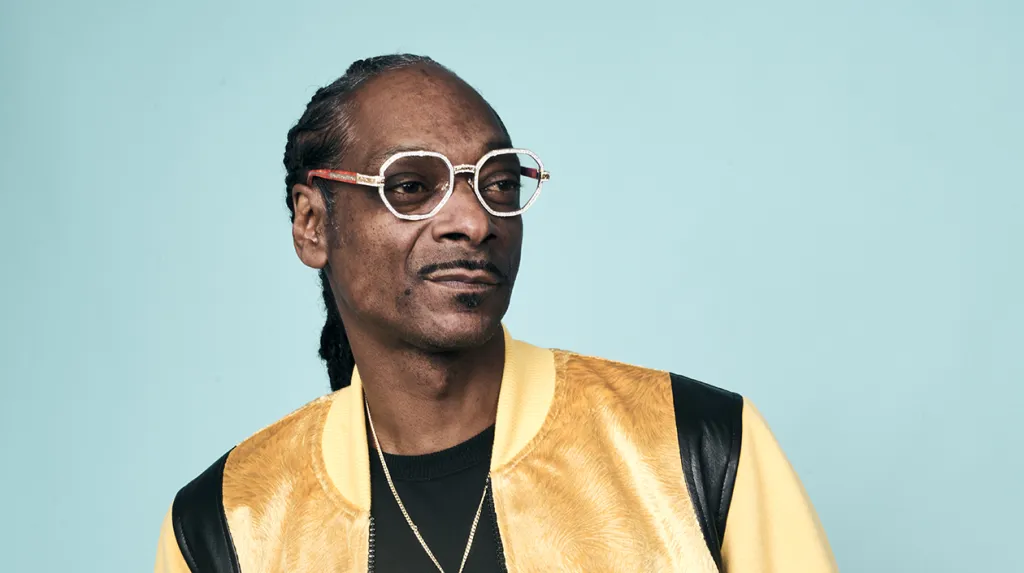 5 Famous People Who Supported Ripple and XRP 1 https://usethebitcoin.com/wp-content/uploads/2019/01/Five-XRP-supporters-shown-in-a-golden-editorial-portrait-lineup.jpg UseTheBitcoin image 9