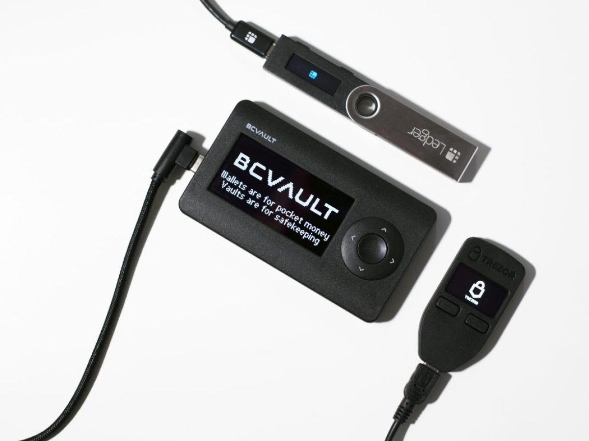 Trezor Vs. Ledger Vs. BC Vault Review – An Updated Analysis | UseTheBitcoin