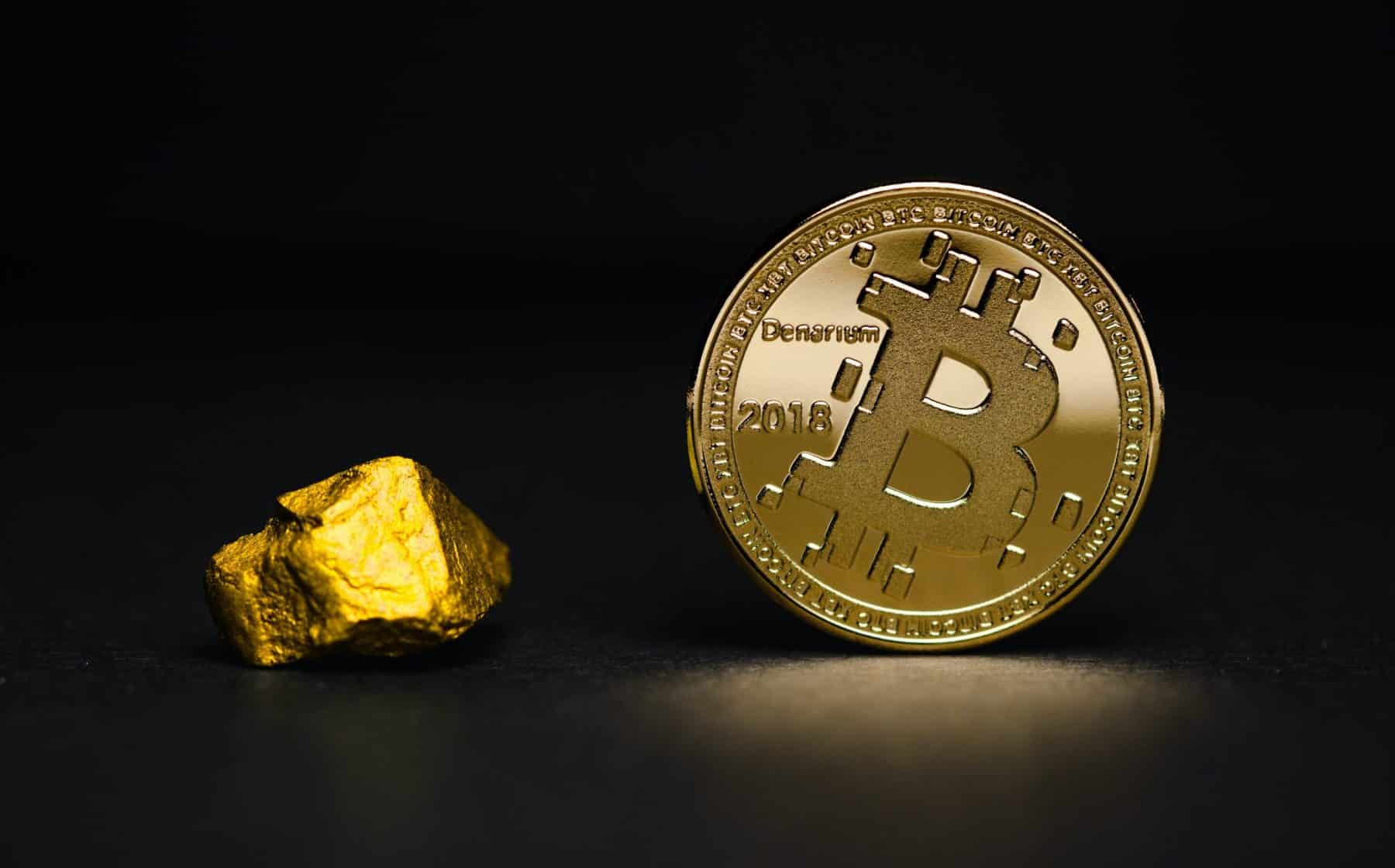 Bitcoin next to piece of gold JPMorgan