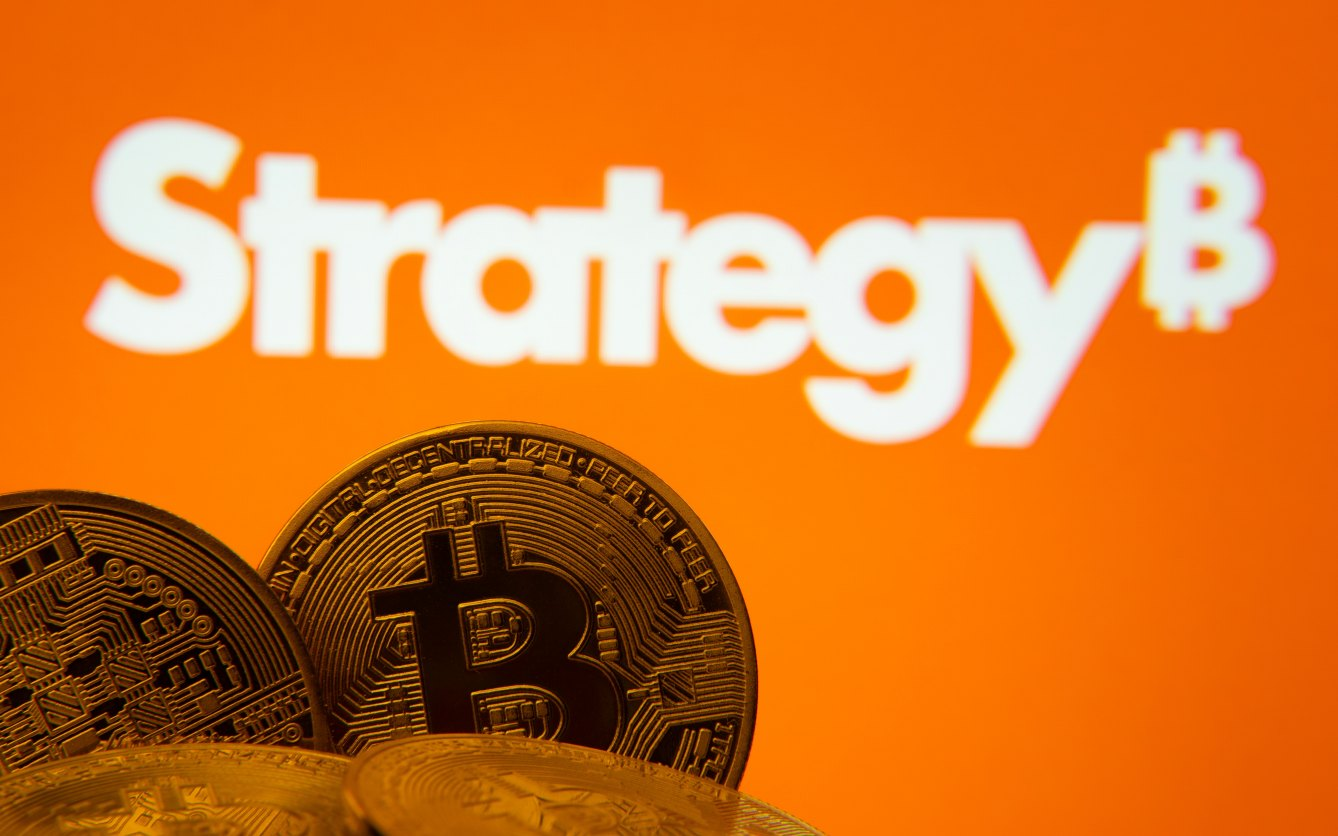 Institutional Bitcoin Investors And Trends To Watch In 2026 1 https://usethebitcoin.com/wp-content/uploads/2026/09/Orange-Bitcoin-symbol-above-modern-financial-skyscrapers-at-golden-hour-representing-growing-institutional-investment-in-Bitcoin.jpg UseTheBitcoin image 193