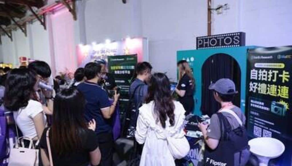 2 1760084705n6bvwpA5TD