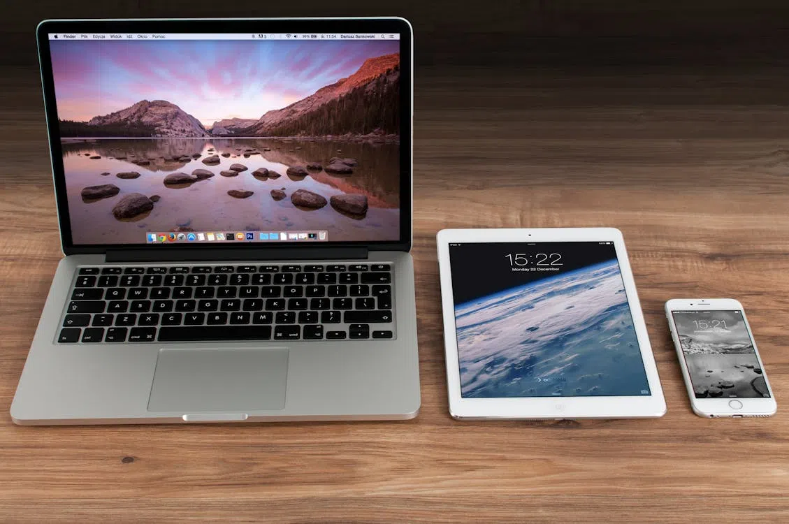 iPhones running iOS 13.0