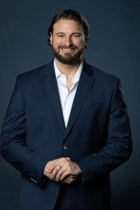 Home 28 UseTheBitcoin Alessio Vinassa Unveils an Emerging Technology Investment Approach Shaped by Financial Challenges